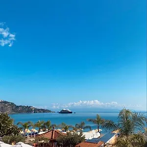Mikros Giardini Naxos
